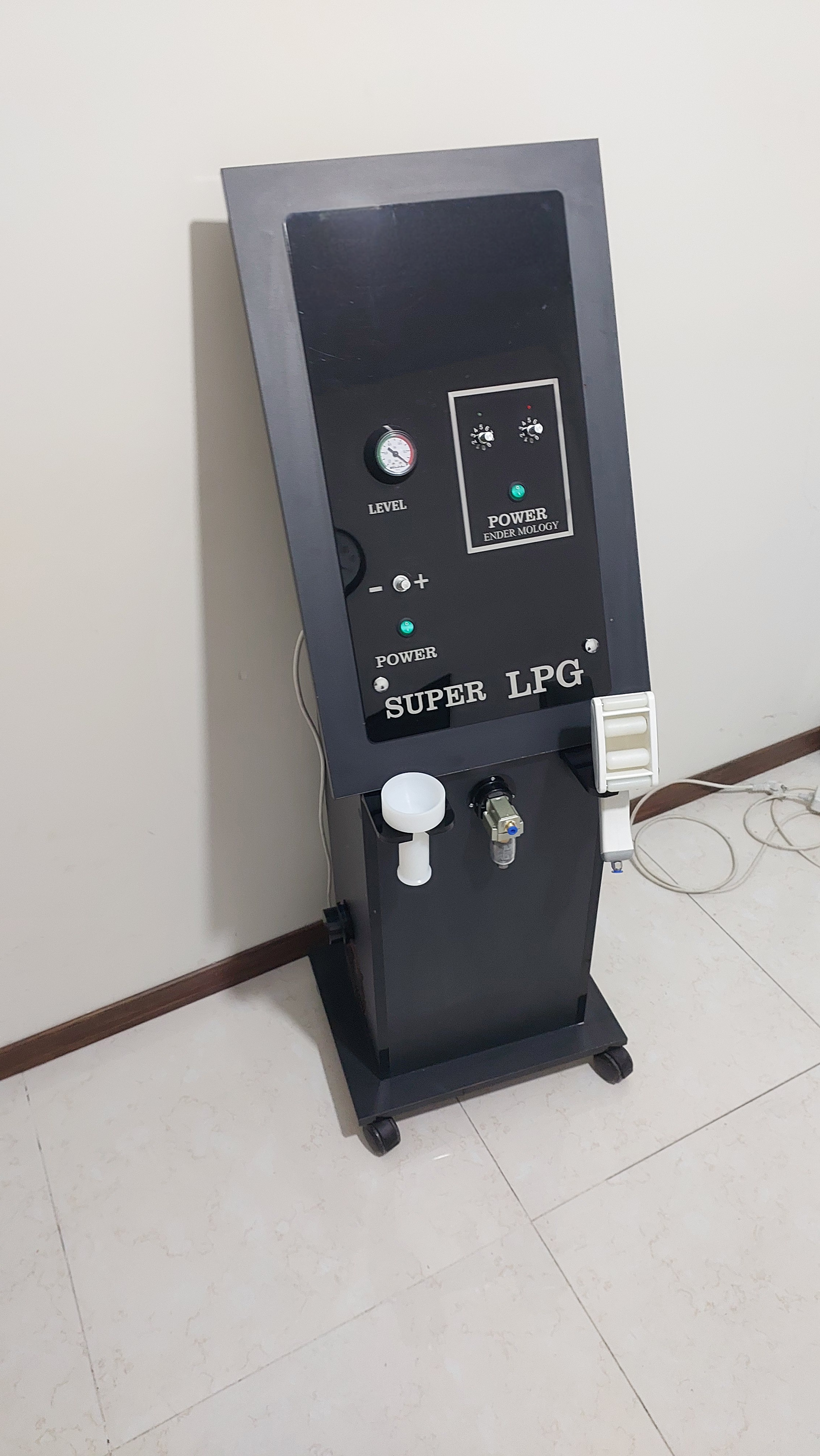 لاغری ،کاهش وزن ،رفع سلولیت مداستارشاپ medstarshop.irولیت ،جیفایو ،فارادیک ،ترمودرمی